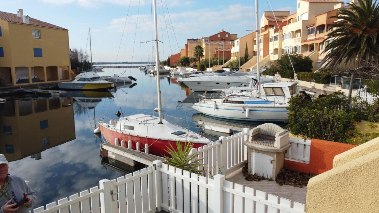 Appartement Marina les pieds dans l eau à Le Barcarès Extérieur photo
