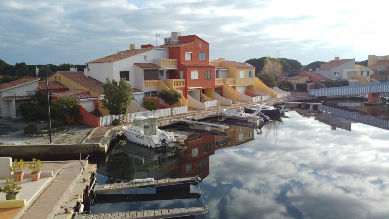 Appartement Marina les pieds dans l eau à Le Barcarès Extérieur photo