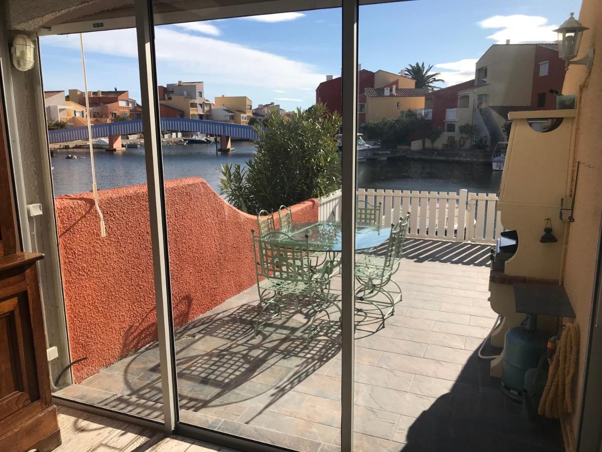 Appartement Marina les pieds dans l eau à Le Barcarès Extérieur photo