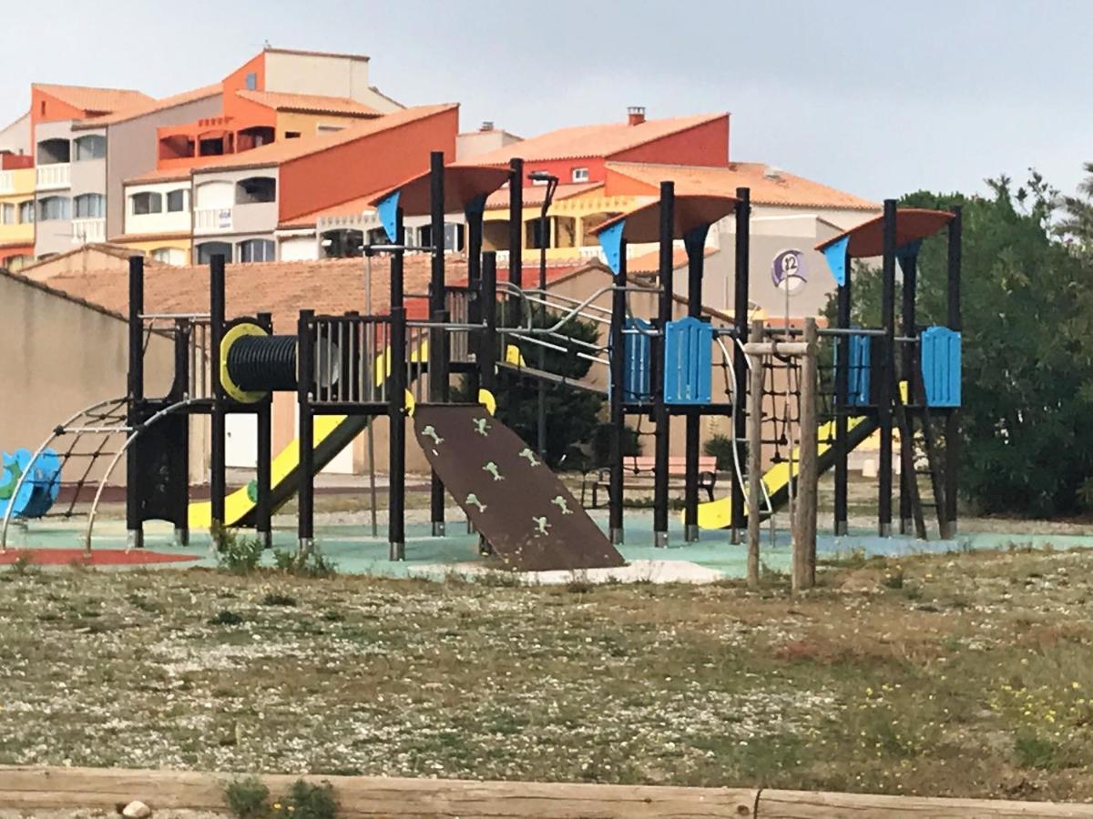 Appartement Marina les pieds dans l eau à Le Barcarès Extérieur photo