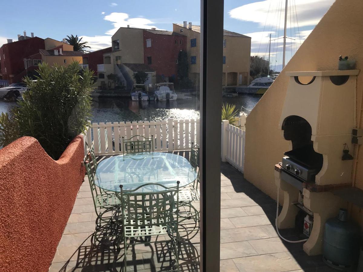Appartement Marina les pieds dans l eau à Le Barcarès Extérieur photo